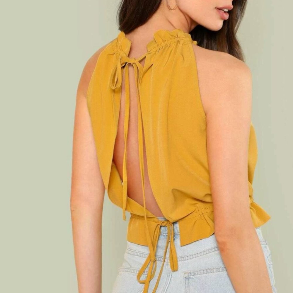 ❗️SOLD❗️SHEIN Adjustable Tie Mock Neck Top